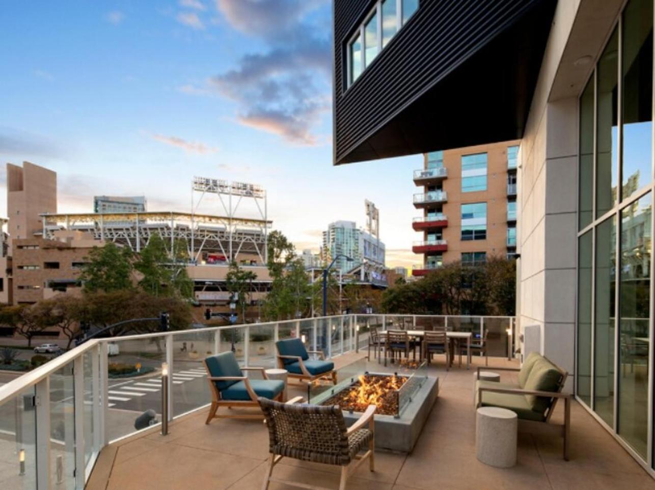 Stunning By Petco Park! Apartamento